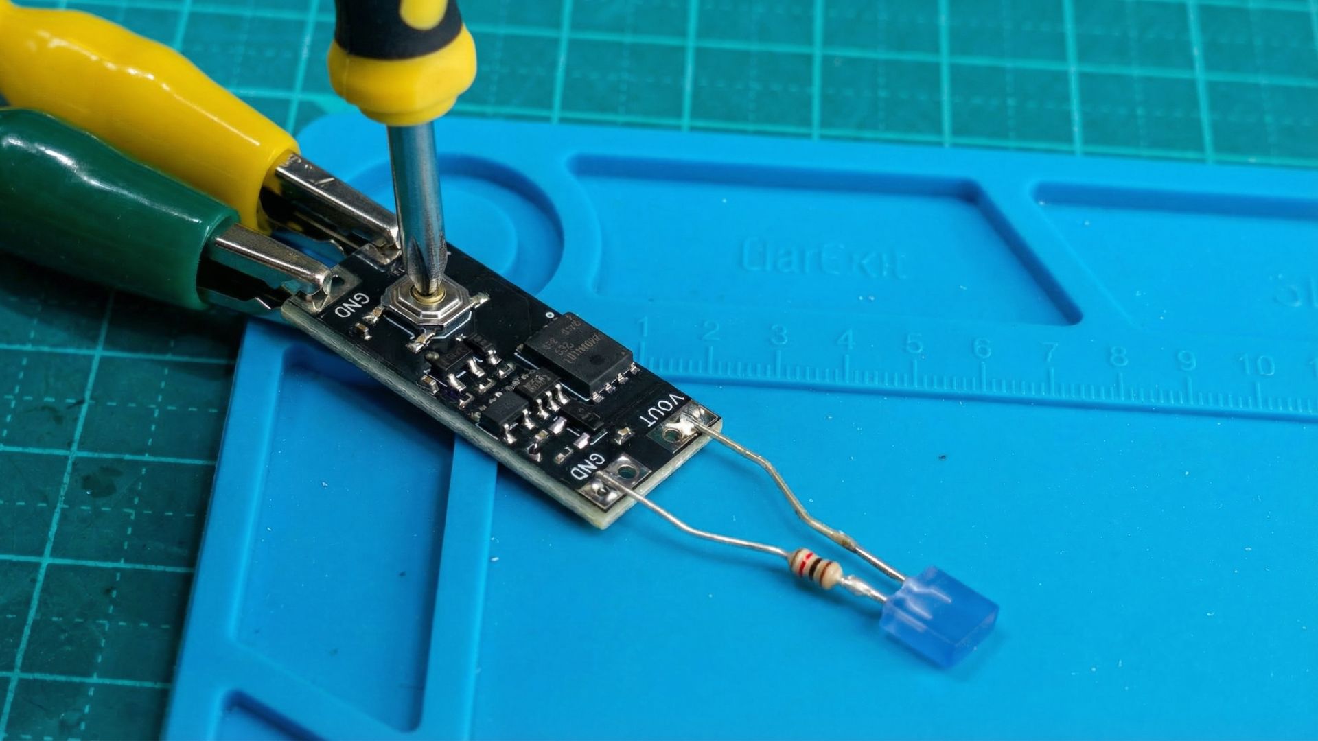 Тест модуля XL-10AL: режим вимкнено, діод не світиться